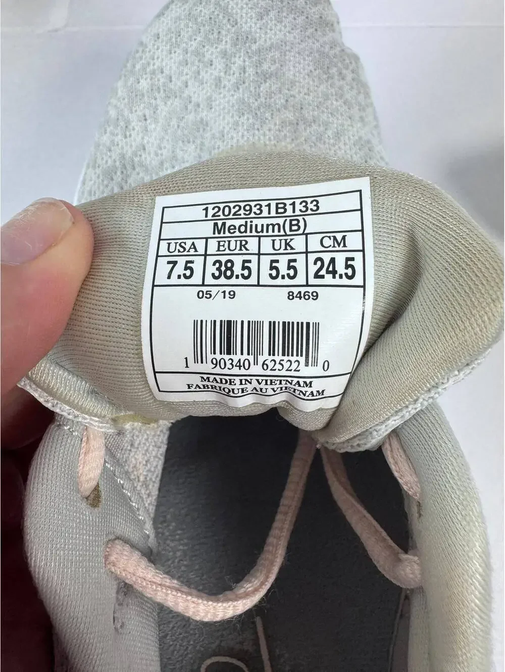 Brooks Cushioned Running Shoes Anthem 2 Neutral Gray Pink Women’s Size 7.5